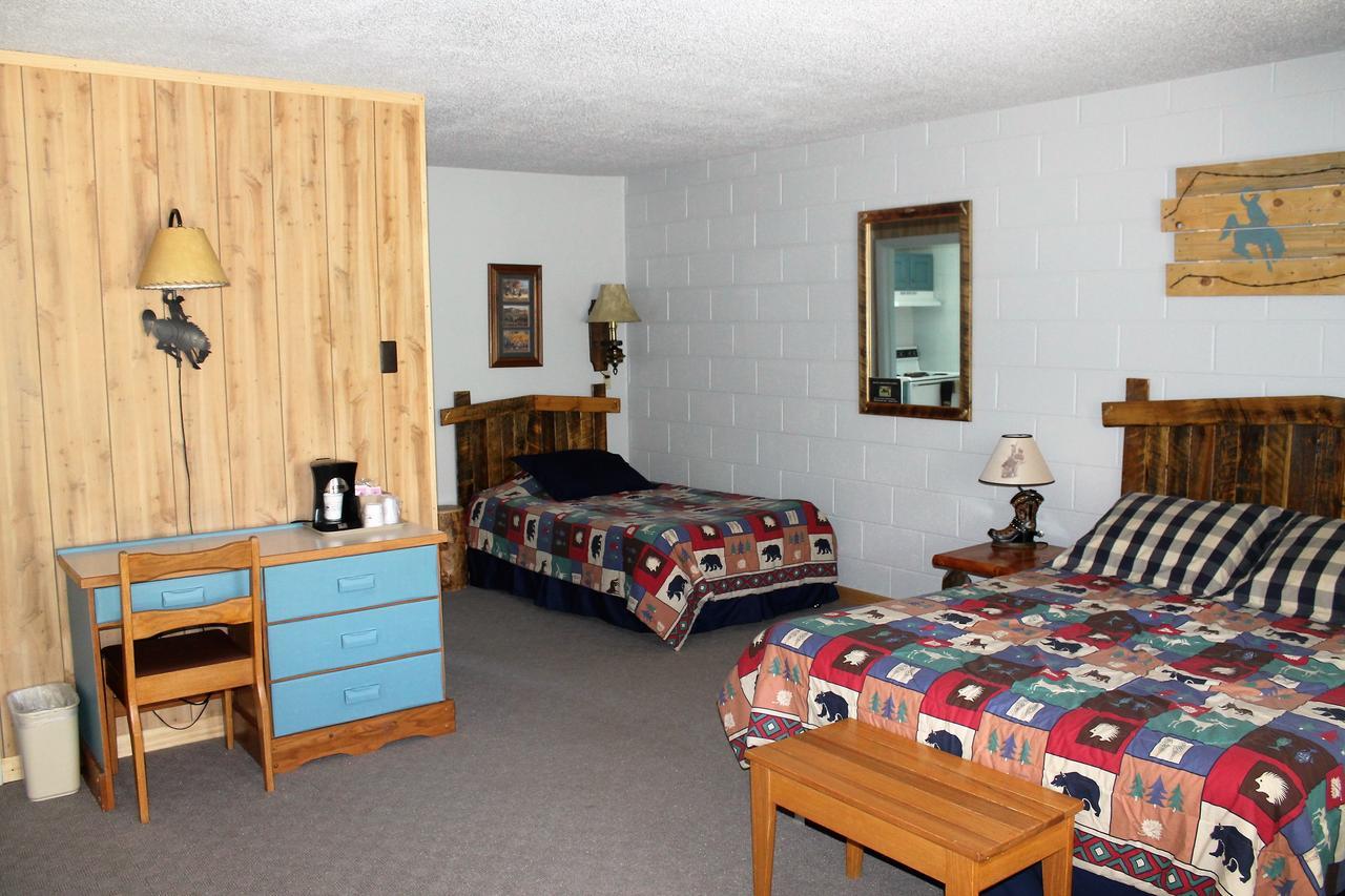Rocky Mountain Lodge Дюбоа Екстериор снимка