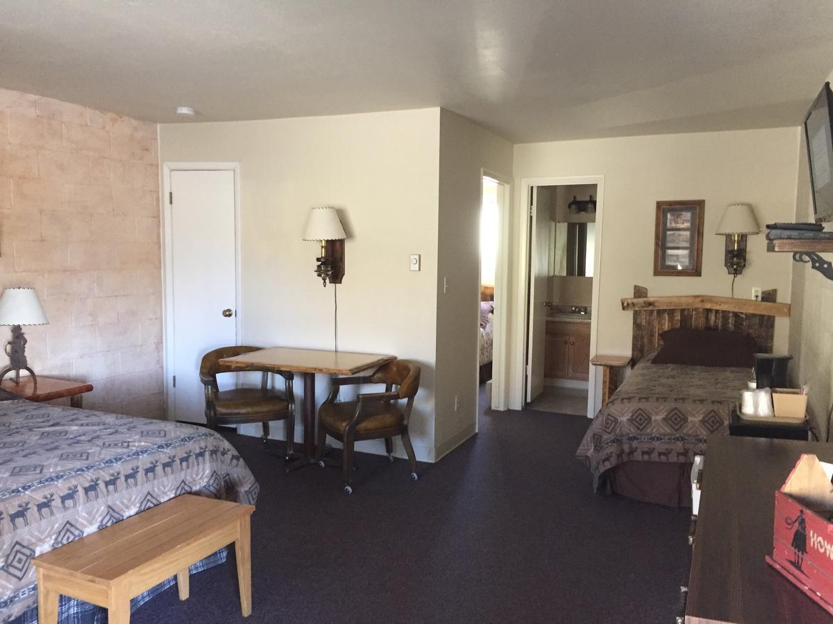 Rocky Mountain Lodge Дюбоа Екстериор снимка