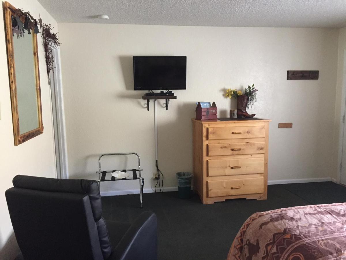 Rocky Mountain Lodge Дюбоа Екстериор снимка
